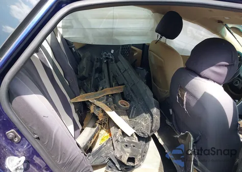 2011 Hyundai Sonata Limited z USA, uszkodzony, nr VIN 5NPEC4AC9BH199925